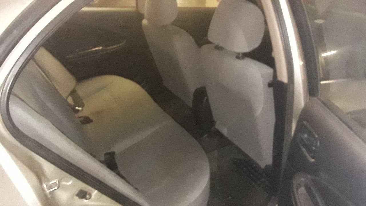 Nissan Sunny · — imagem 11