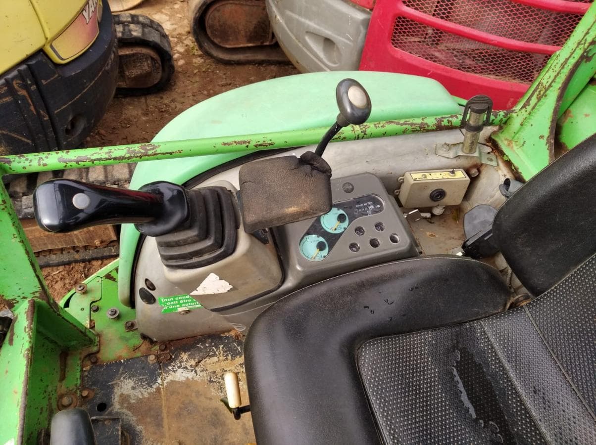 Mini Escavadora Yanmar 2.3 Ton — imagem 10