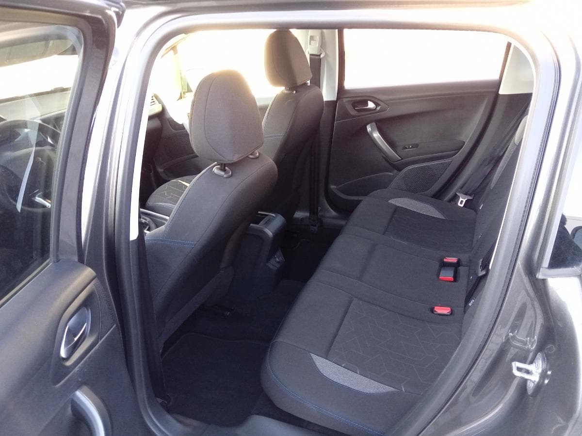 Peugeot 2008 · Ano 2019 — imagen 20