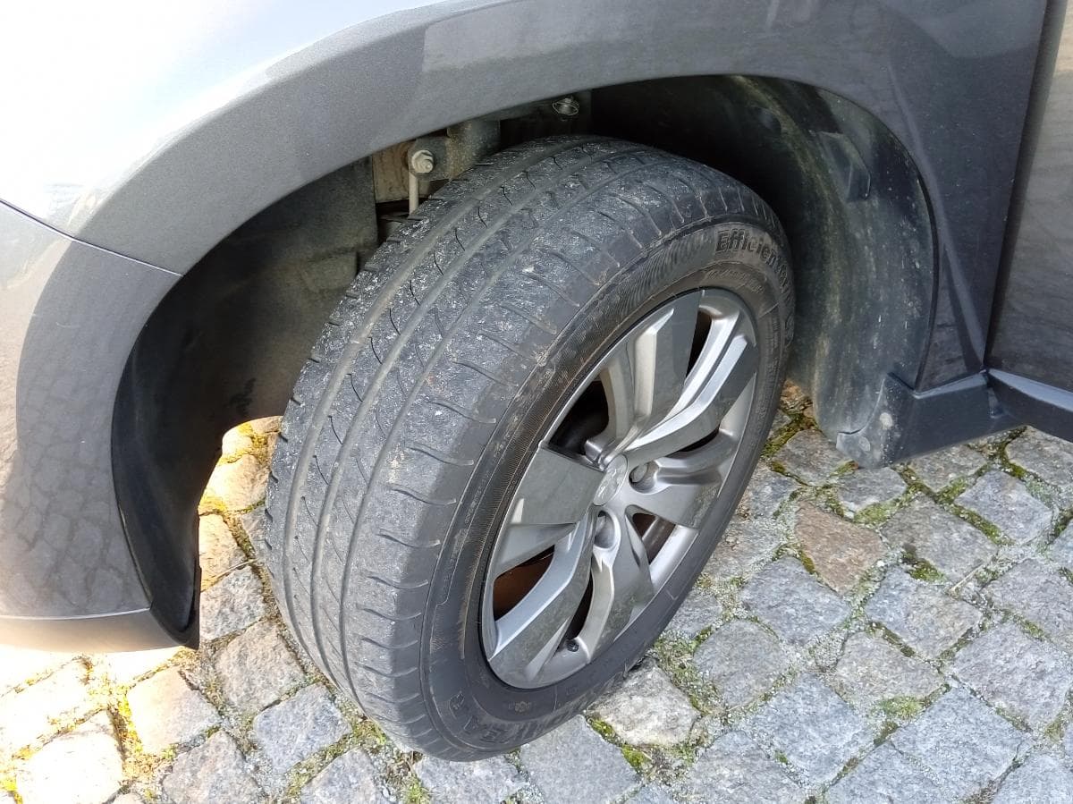 Peugeot 2008 · Ano 2019 — imagen 9