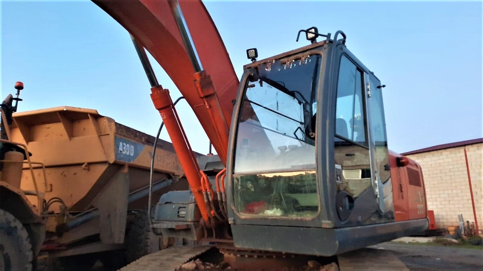 ESPANHA · Giratoria Hitachi 200 — imagem 3
