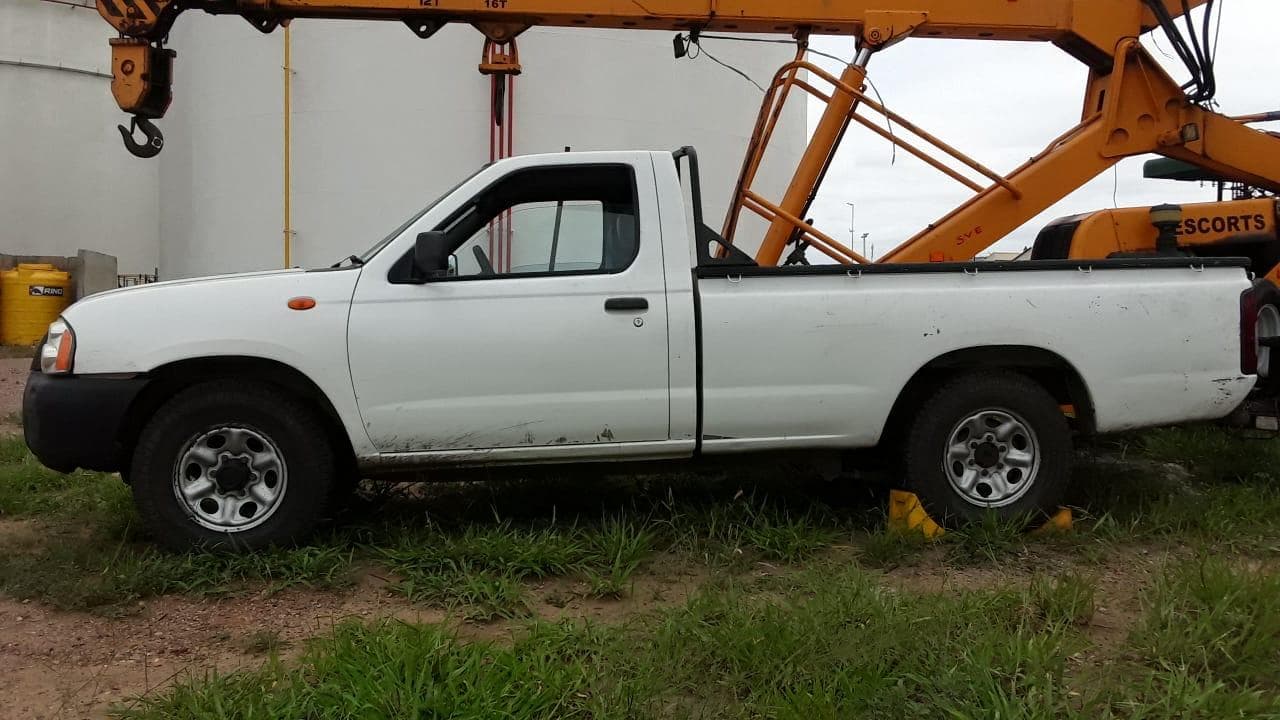 Nissan Hardbody · — imagem 3