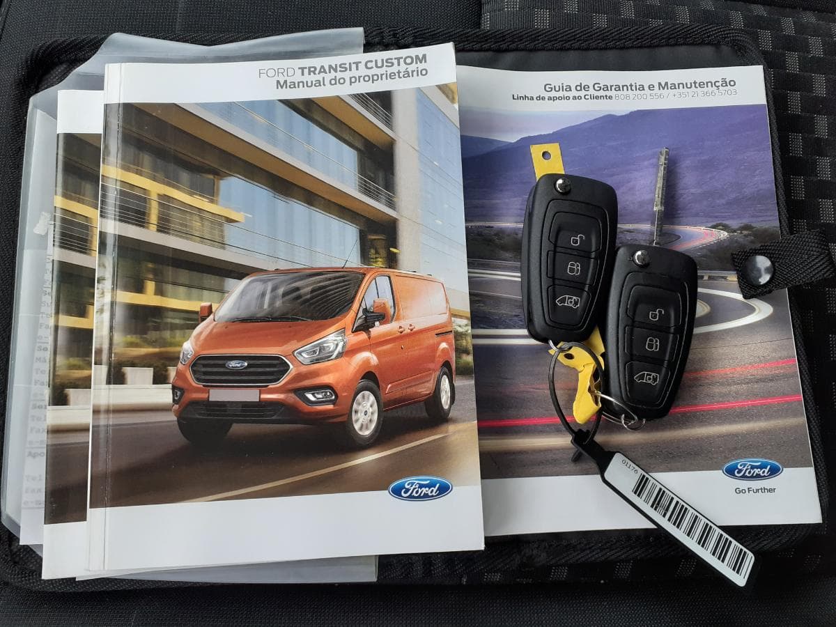 Ford Transit Custom · Ano 2018 — imagem 22