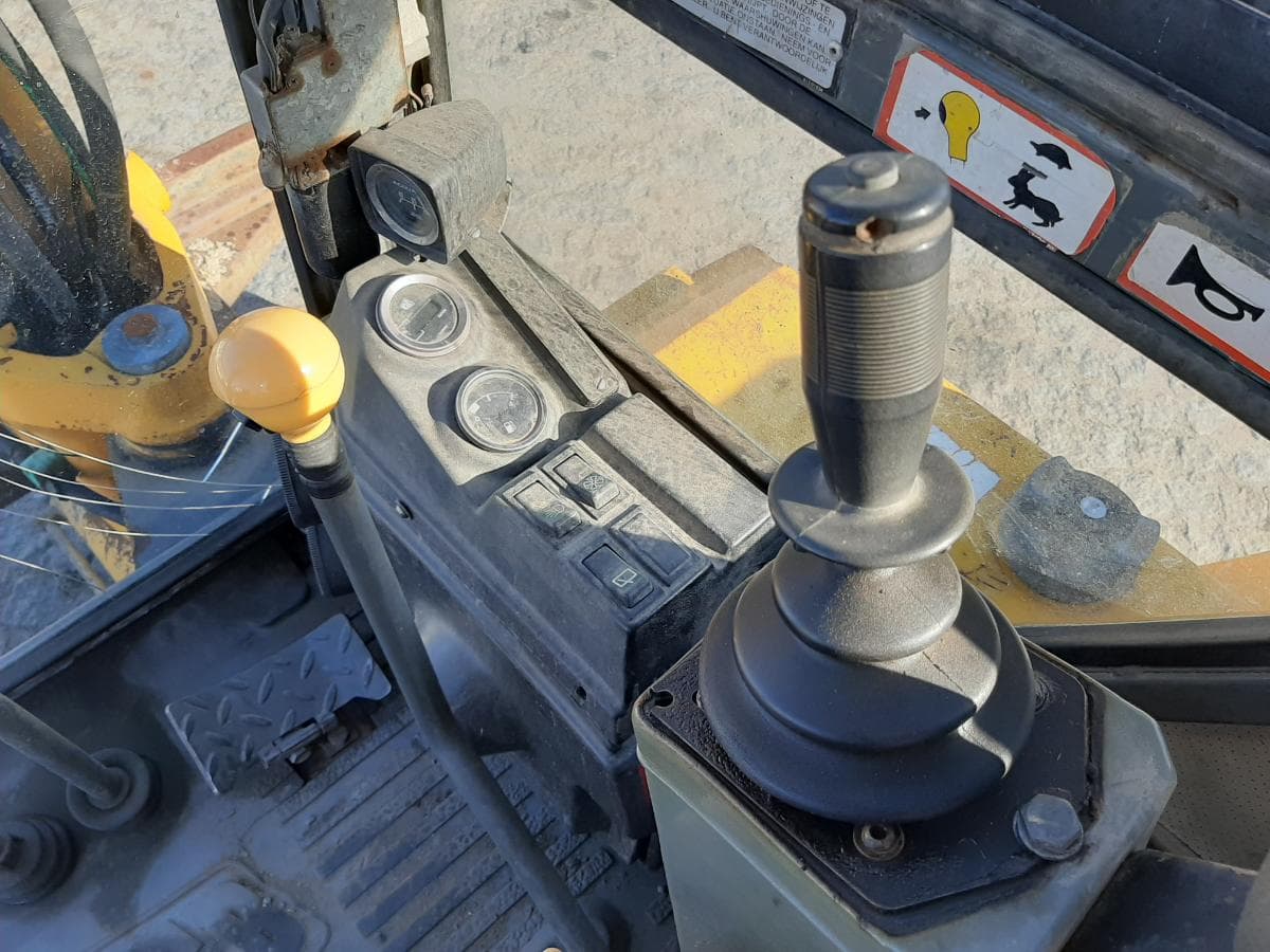 Mini Giratória JCB 803 — imagen 11