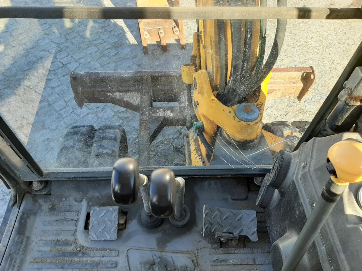 Mini Giratória JCB 803 — imagen 8