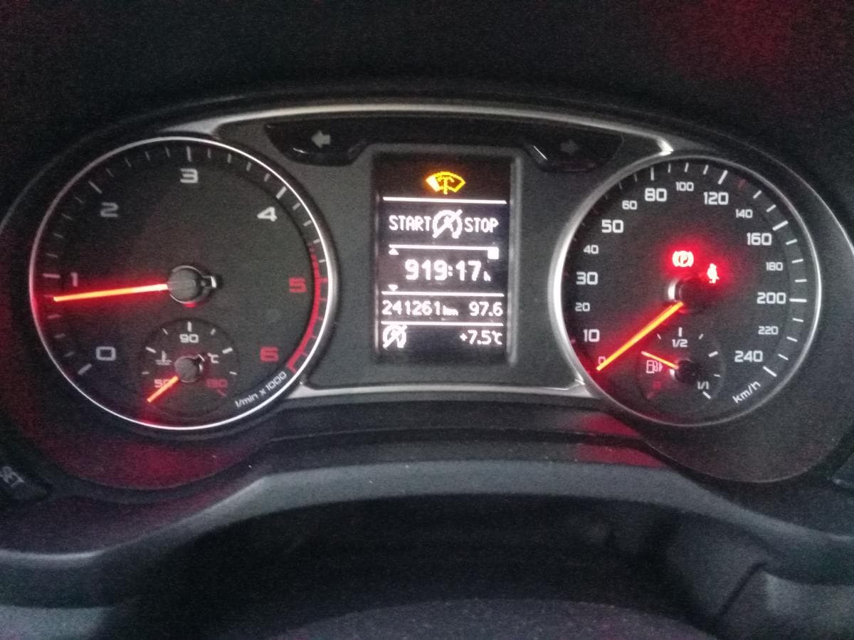 Audi A1 1.6 TDi · Ano 2013 — imagen 17