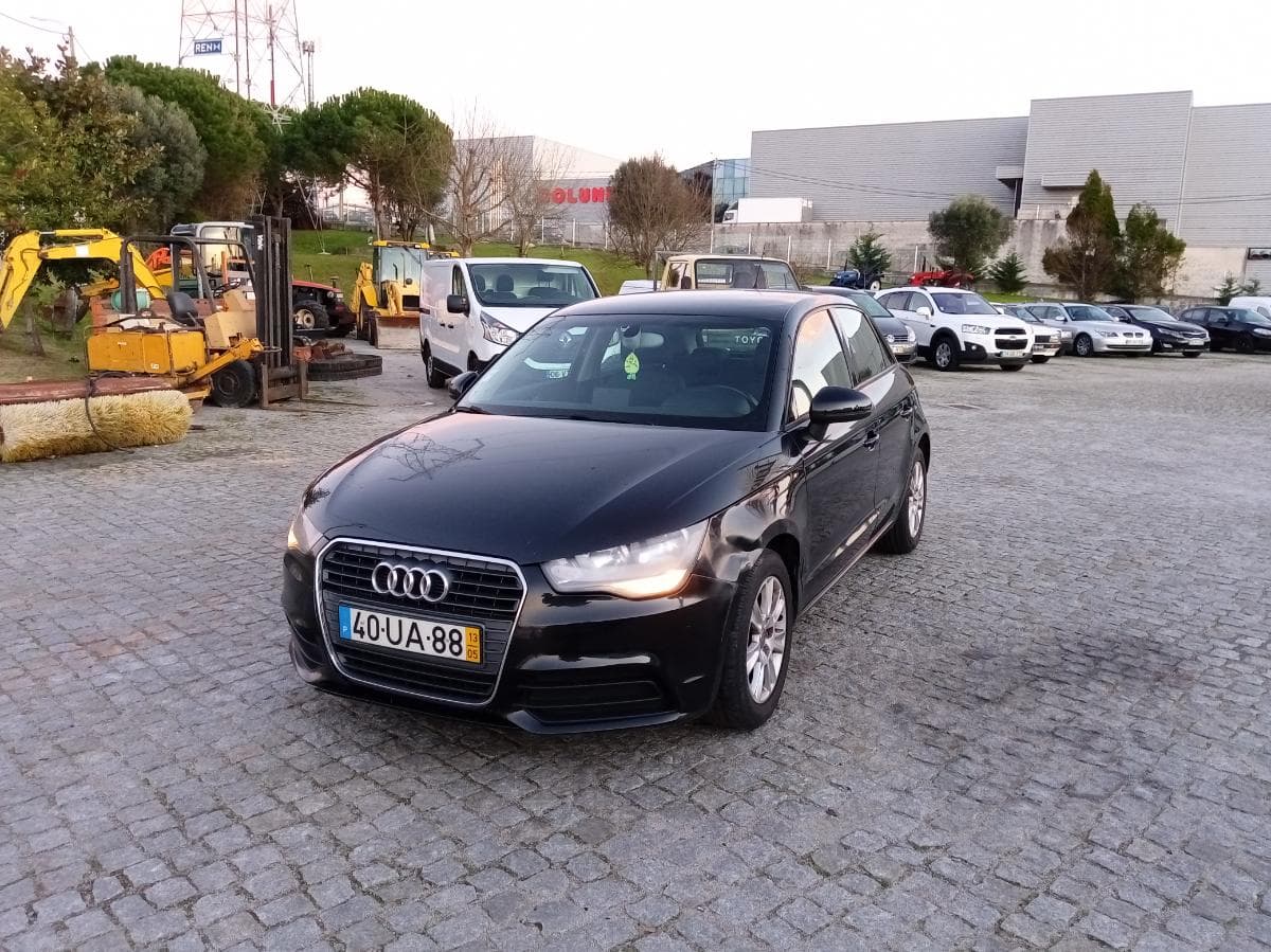 Audi A1 1.6 TDi · Ano 2013 — imagen 3