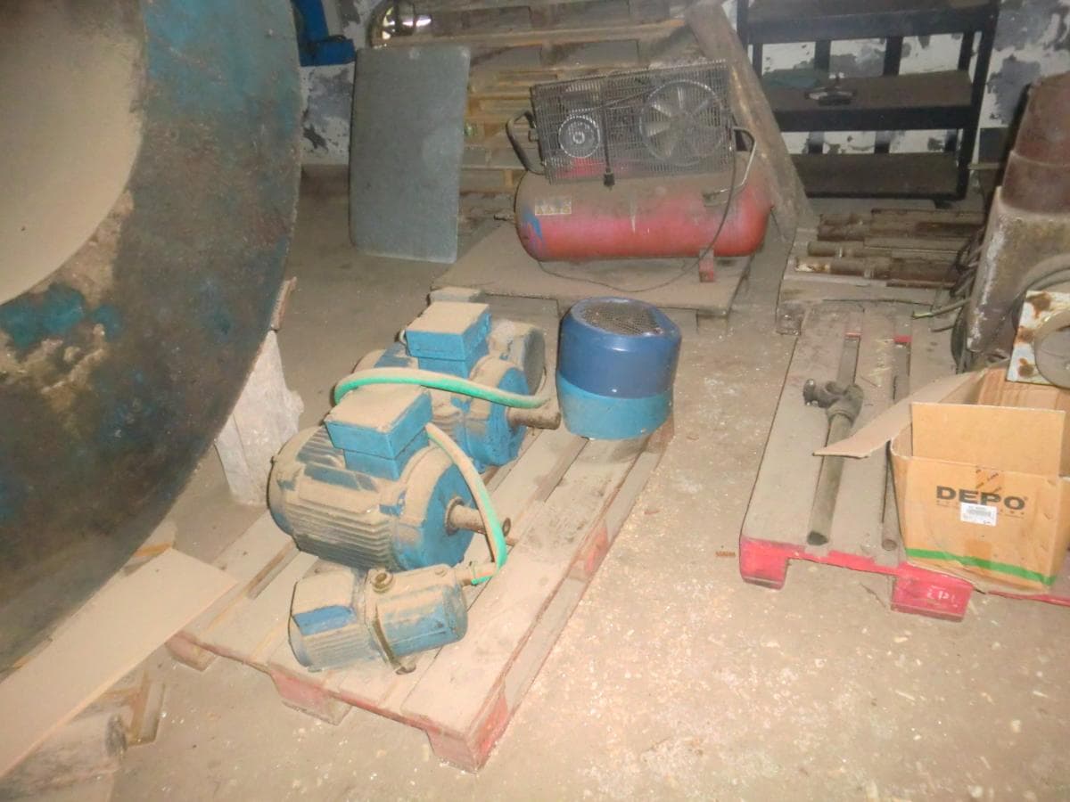 Equipamentos Diversos · Lote de Lenha — image 15