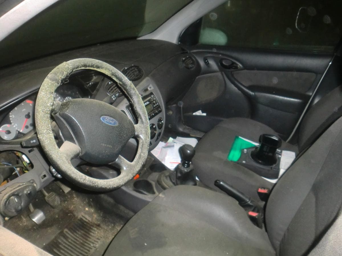 FORD FOCUS — image 4