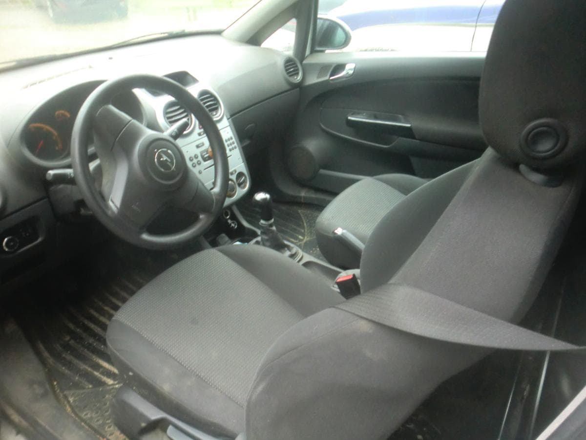 OPEL CORSA — image 3