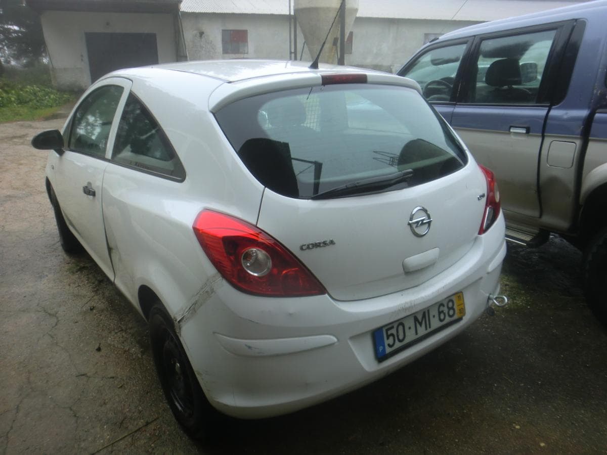 OPEL CORSA — image 2