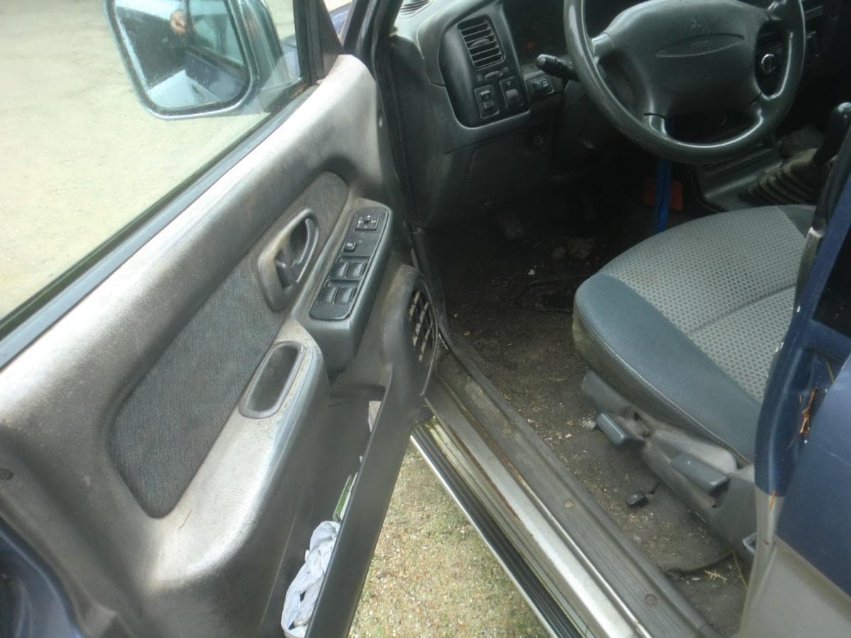 MITSUBISHI STRAKAR L200 — image 4