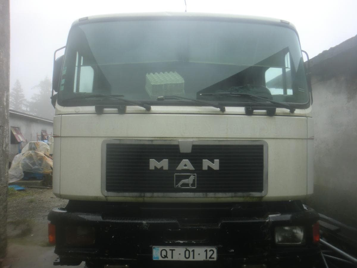 MAN 24.362 — image 2