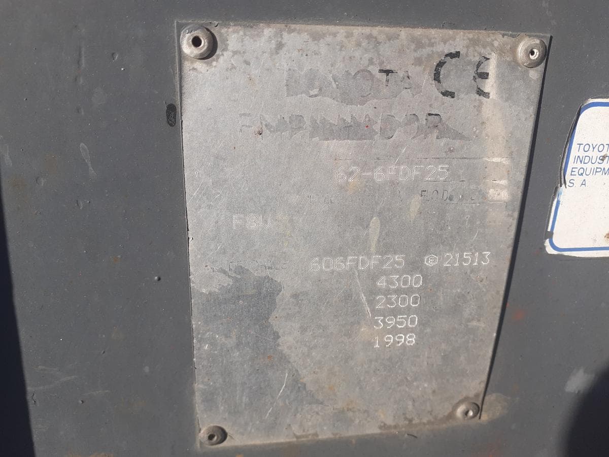 Empilhador Toyota 2500 KG — imagem 10