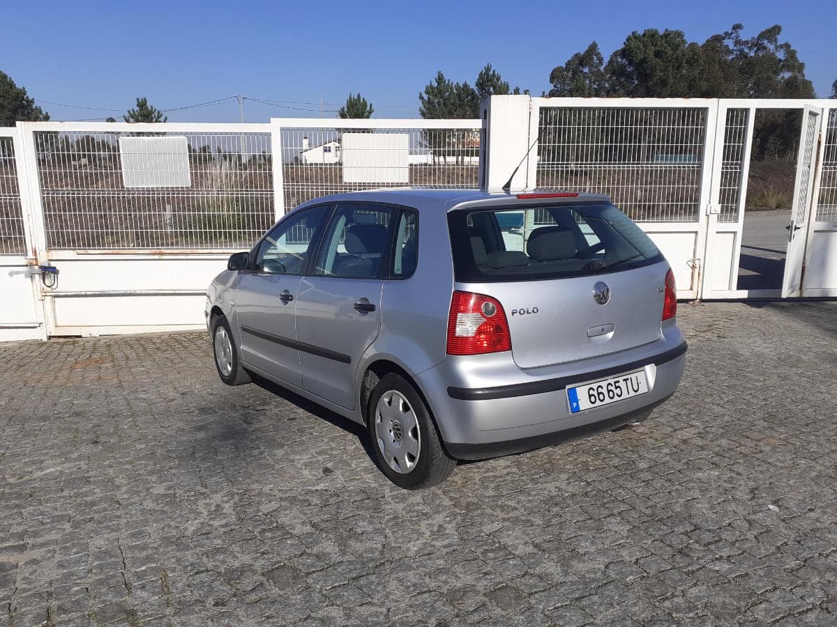 Volkswagen Polo 1.2 · Ano 2002 — imagem 4