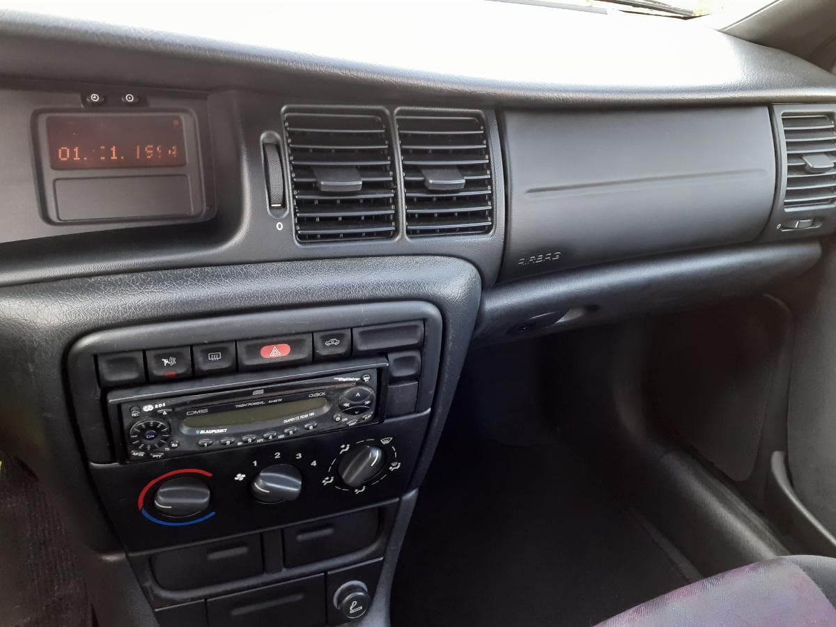 Opel Vectra 1.6 · Ano 1995 — imagem 13
