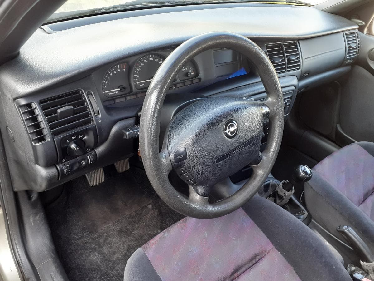 Opel Vectra 1.6 · Ano 1995 — imagem 16