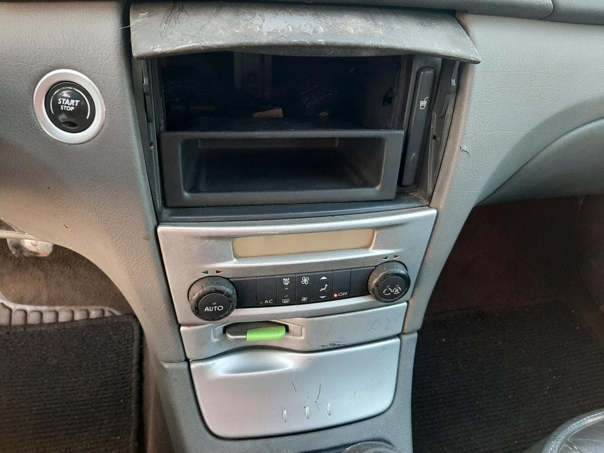 Renault Laguna 1.9 DCI · Ano 2004 — imagem 13