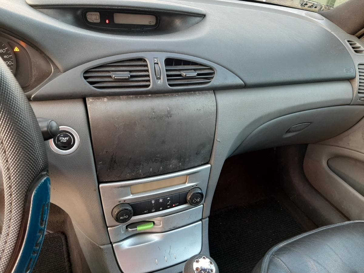 Renault Laguna 1.9 DCI · Ano 2004 — imagem 15