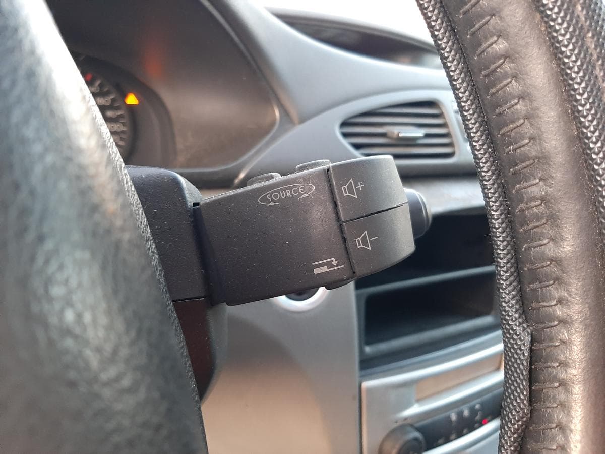 Renault Laguna 1.9 DCI · Ano 2004 — imagem 20