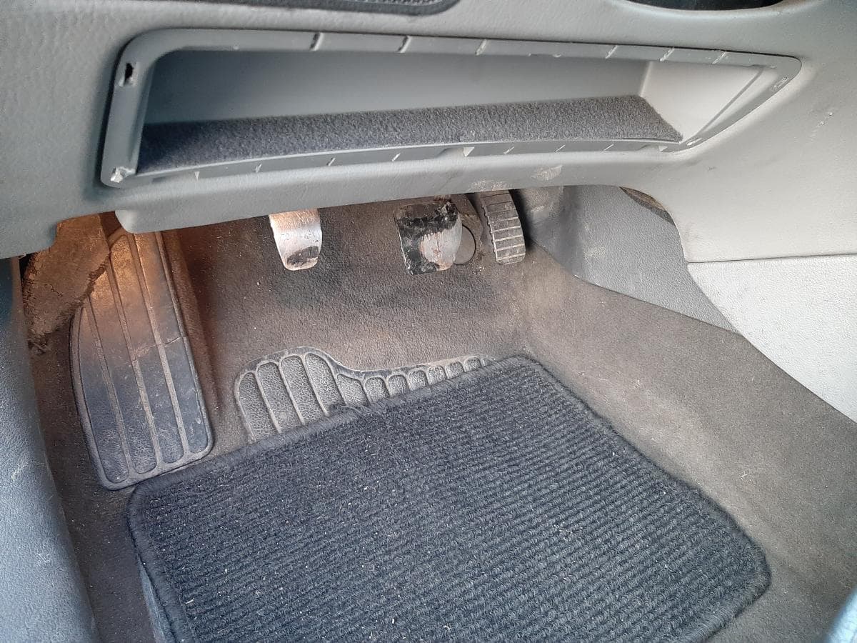Renault Laguna 1.9 DCI · Ano 2004 — imagem 22
