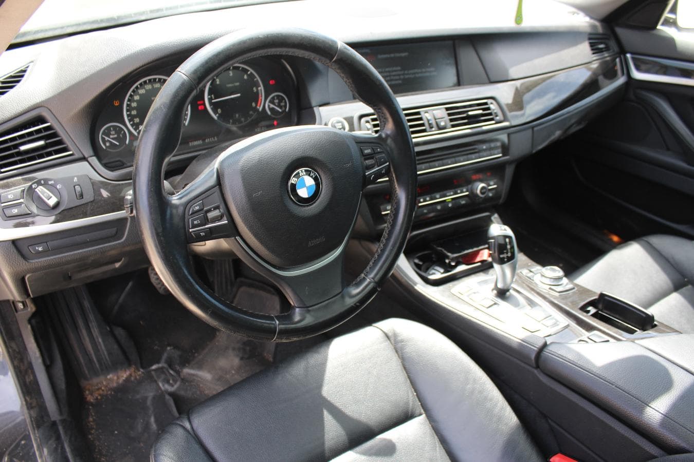 BMW 520D · Ano 2012 — imagem 10