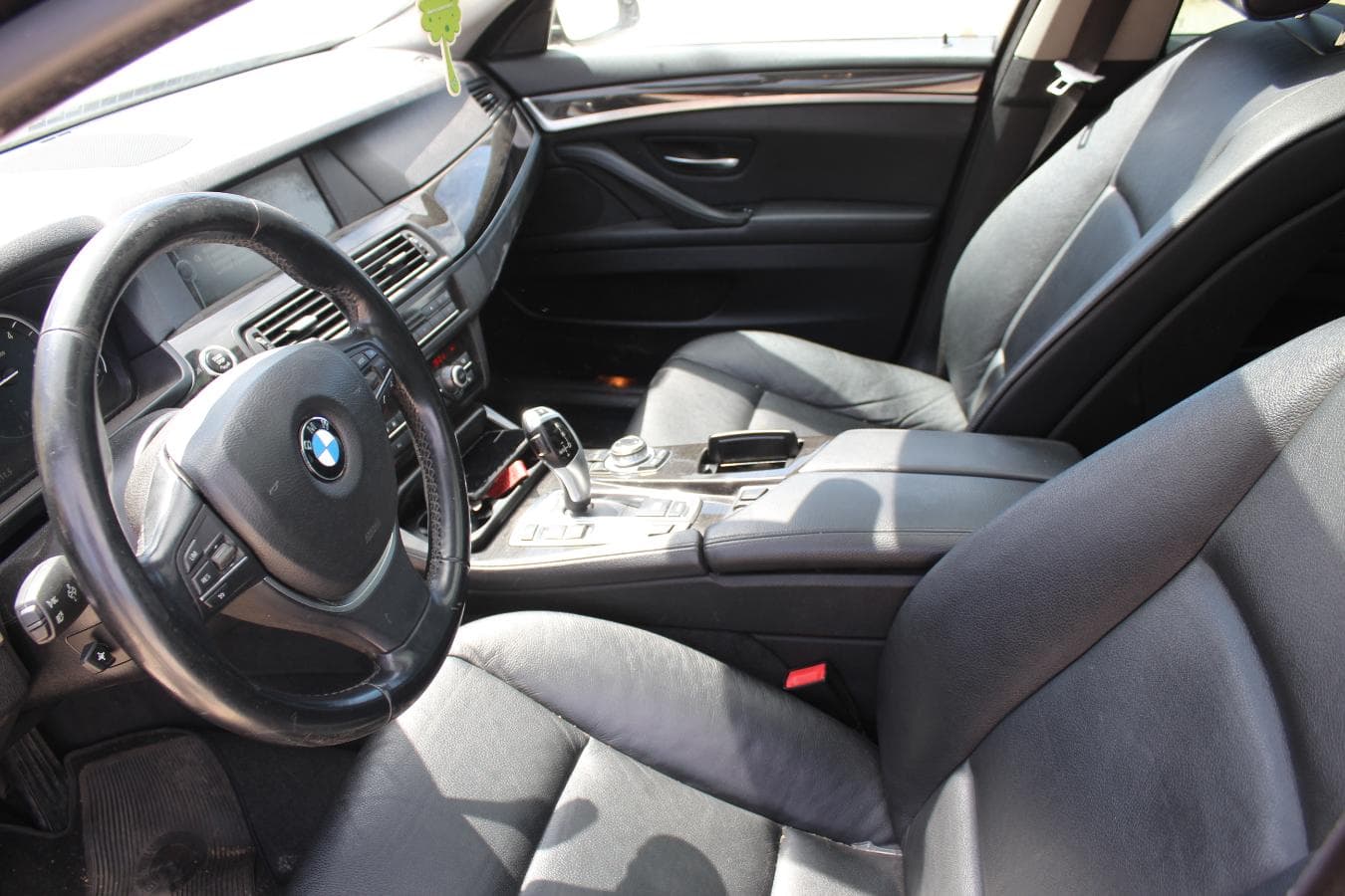 BMW 520D · Ano 2012 — imagem 9