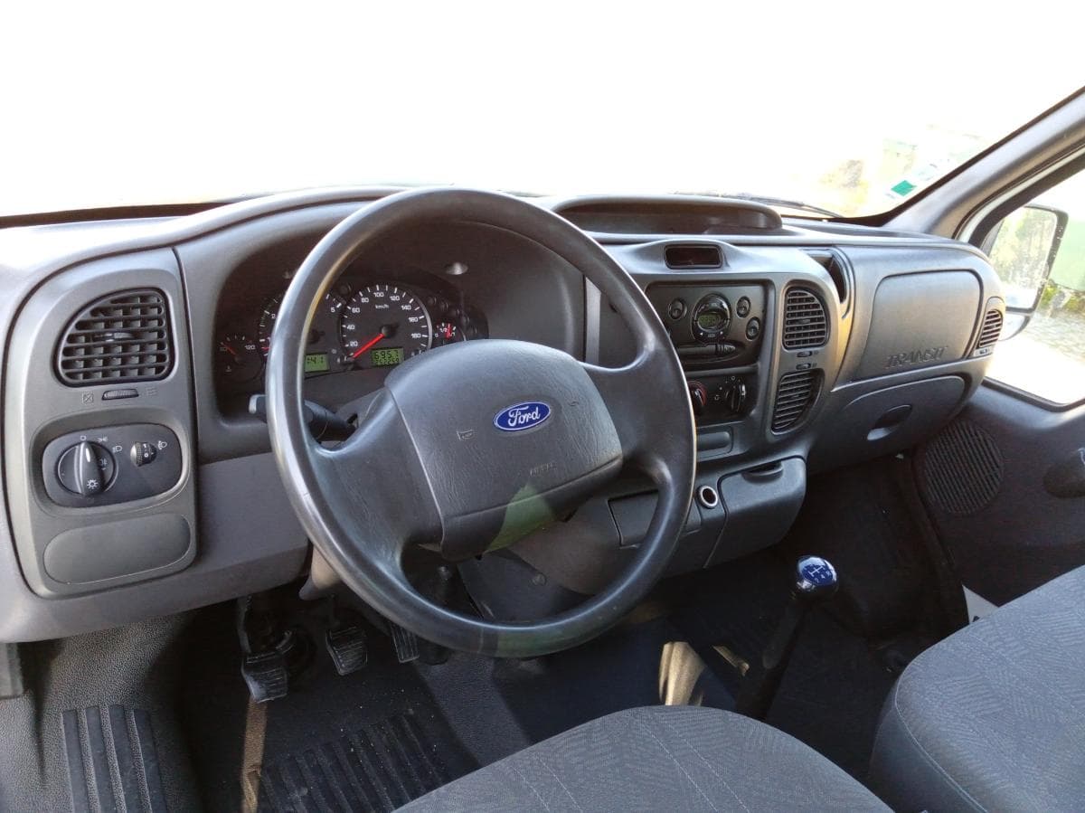 Ford Transit 2.0 · 9 Lugares · Ano 2004 — imagem 14