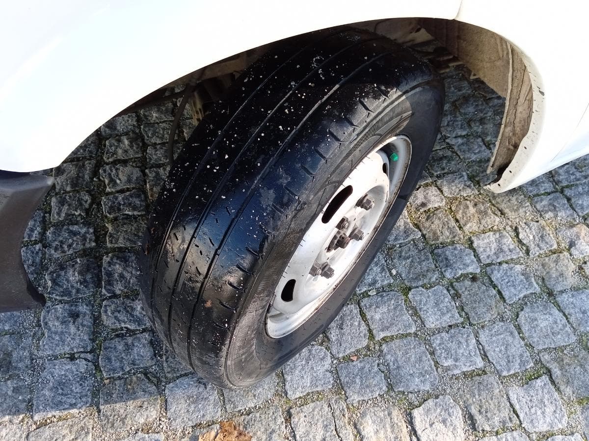 Ford Transit 2.0 · 9 Lugares · Ano 2004 — imagem 10