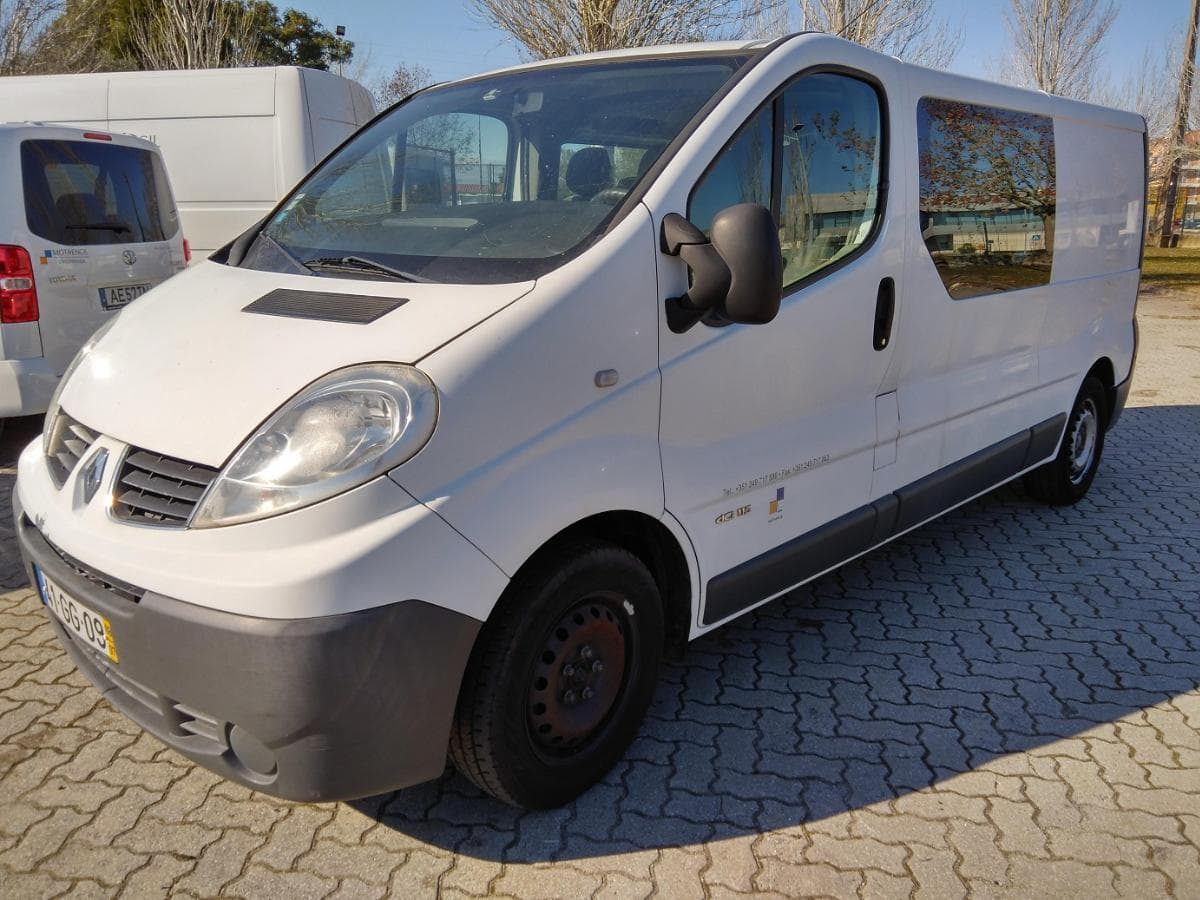 RENAULT TRAFIC — imagen 1