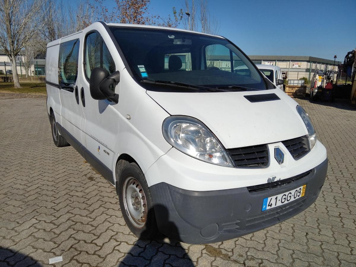 RENAULT TRAFIC — imagen 2