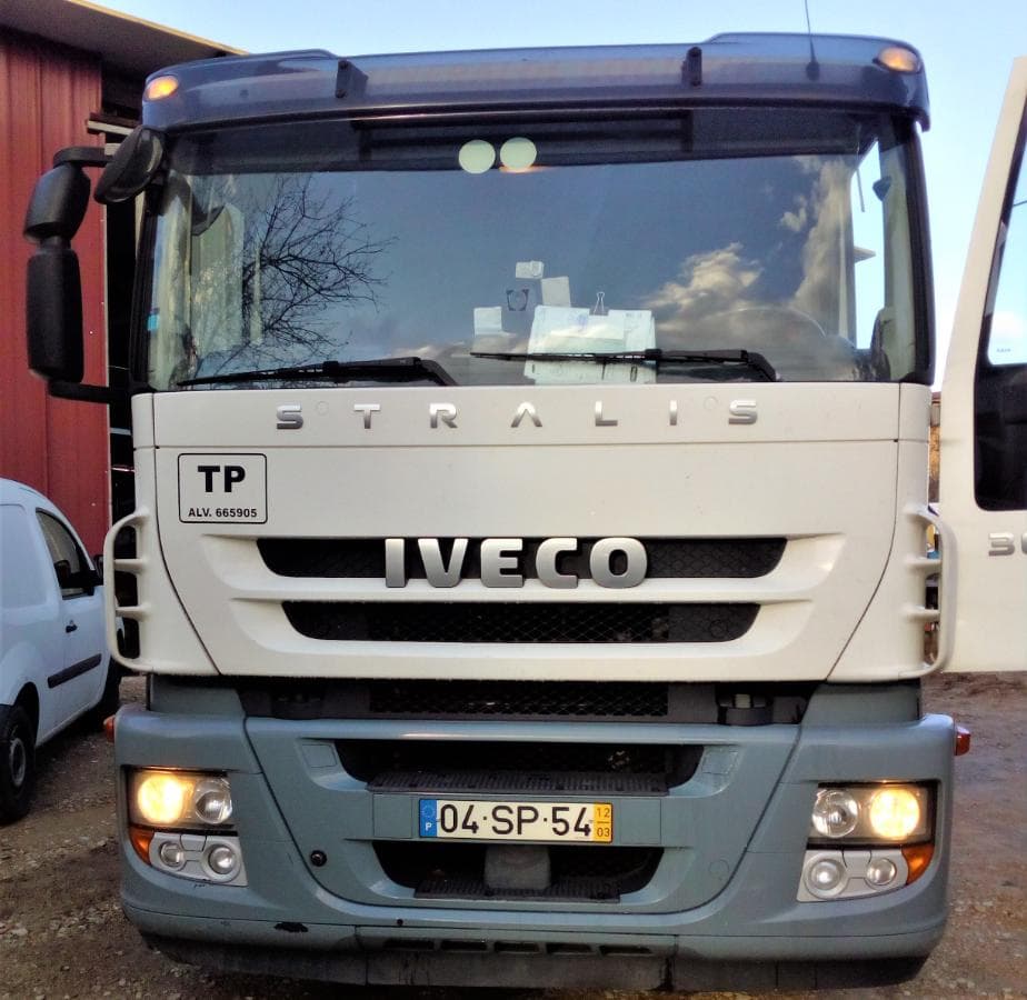 Iveco Stralis 360 — imagen 2