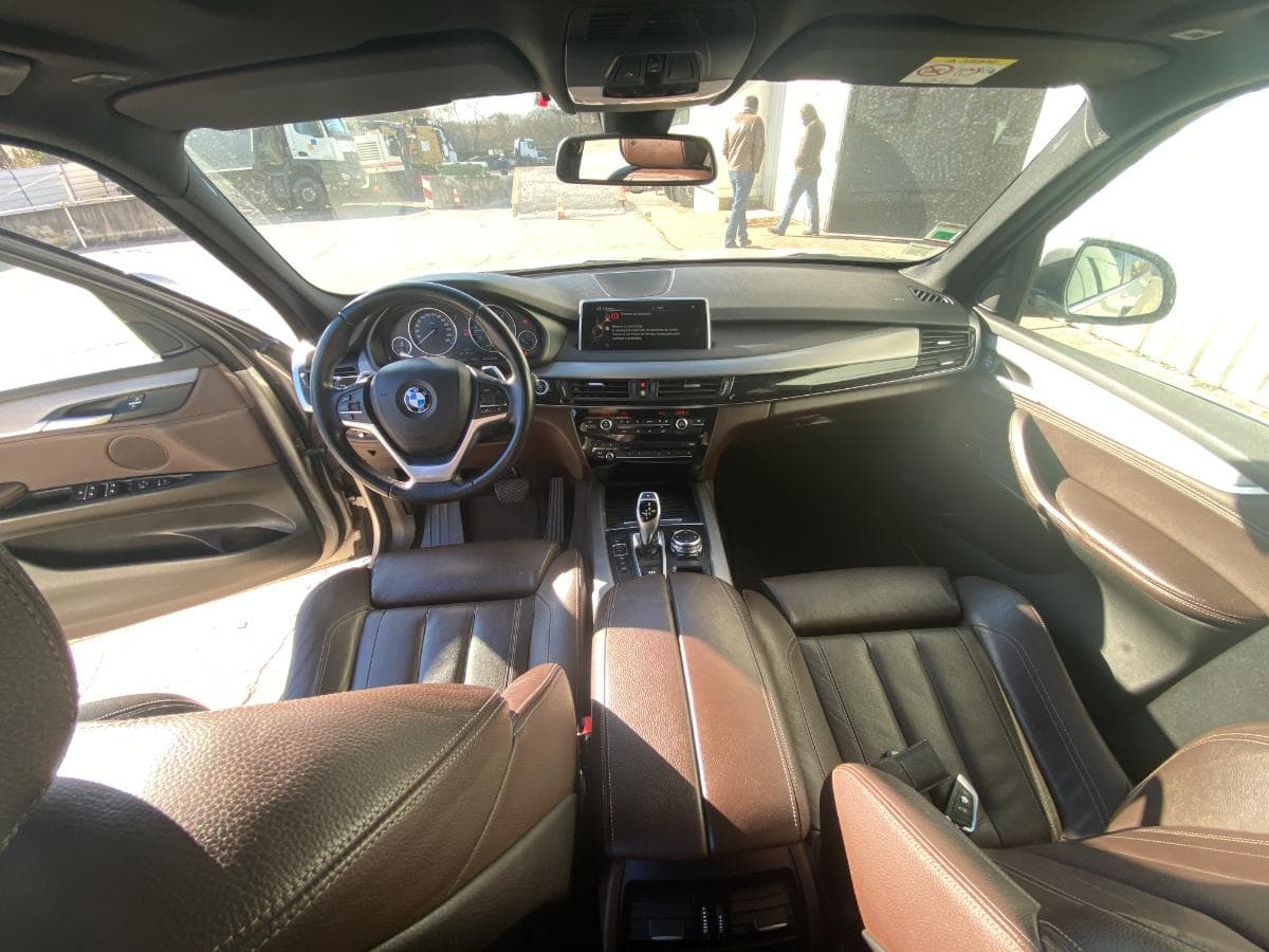 BMW X5 DRIVE 40D — image 13