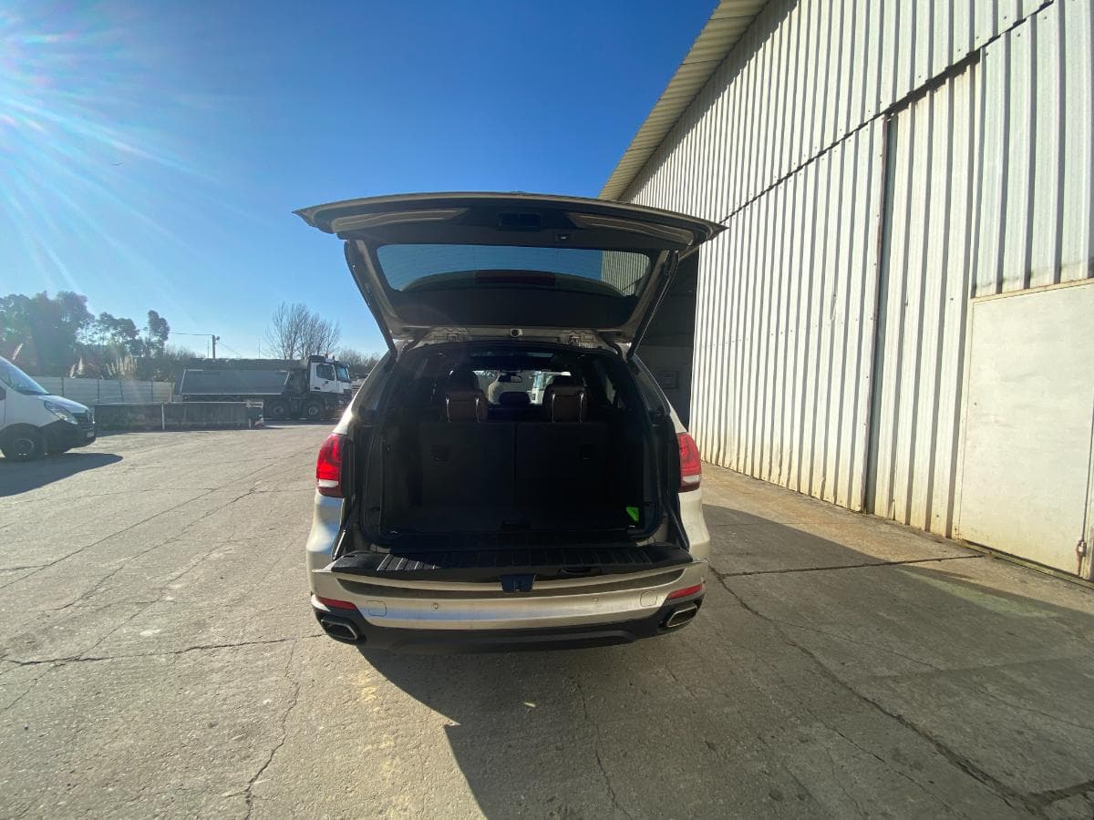 BMW X5 DRIVE 40D — image 6