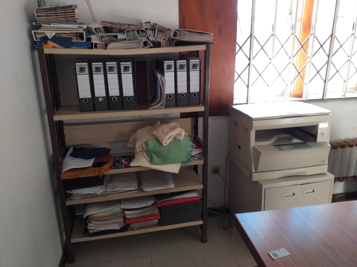 Equipamento de Escritório + Mobiliário + Diversos — imagen 25