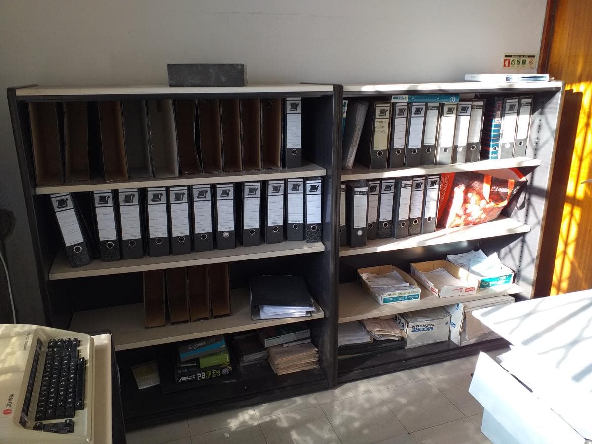 Equipamento de Escritório + Mobiliário + Diversos — imagen 32