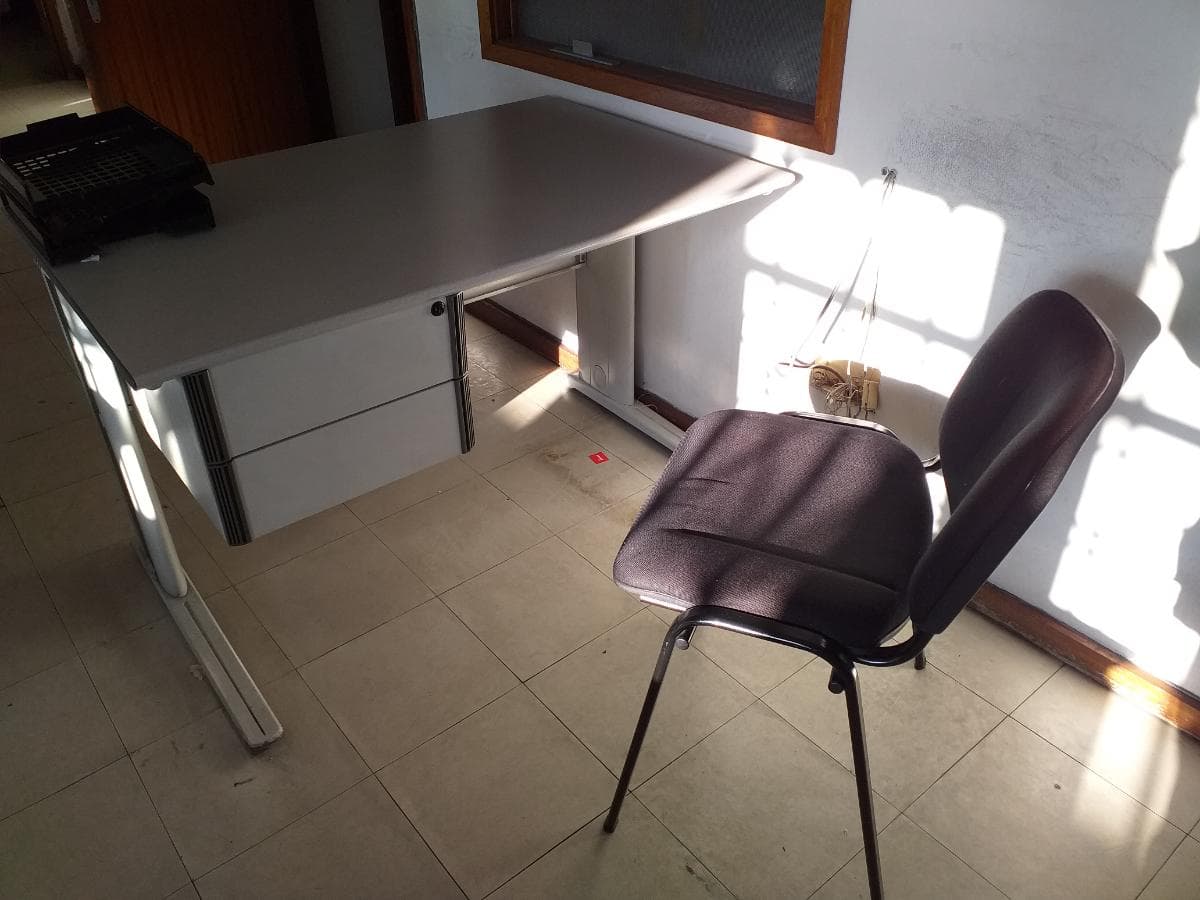 Equipamento de Escritório + Mobiliário + Diversos — imagen 31