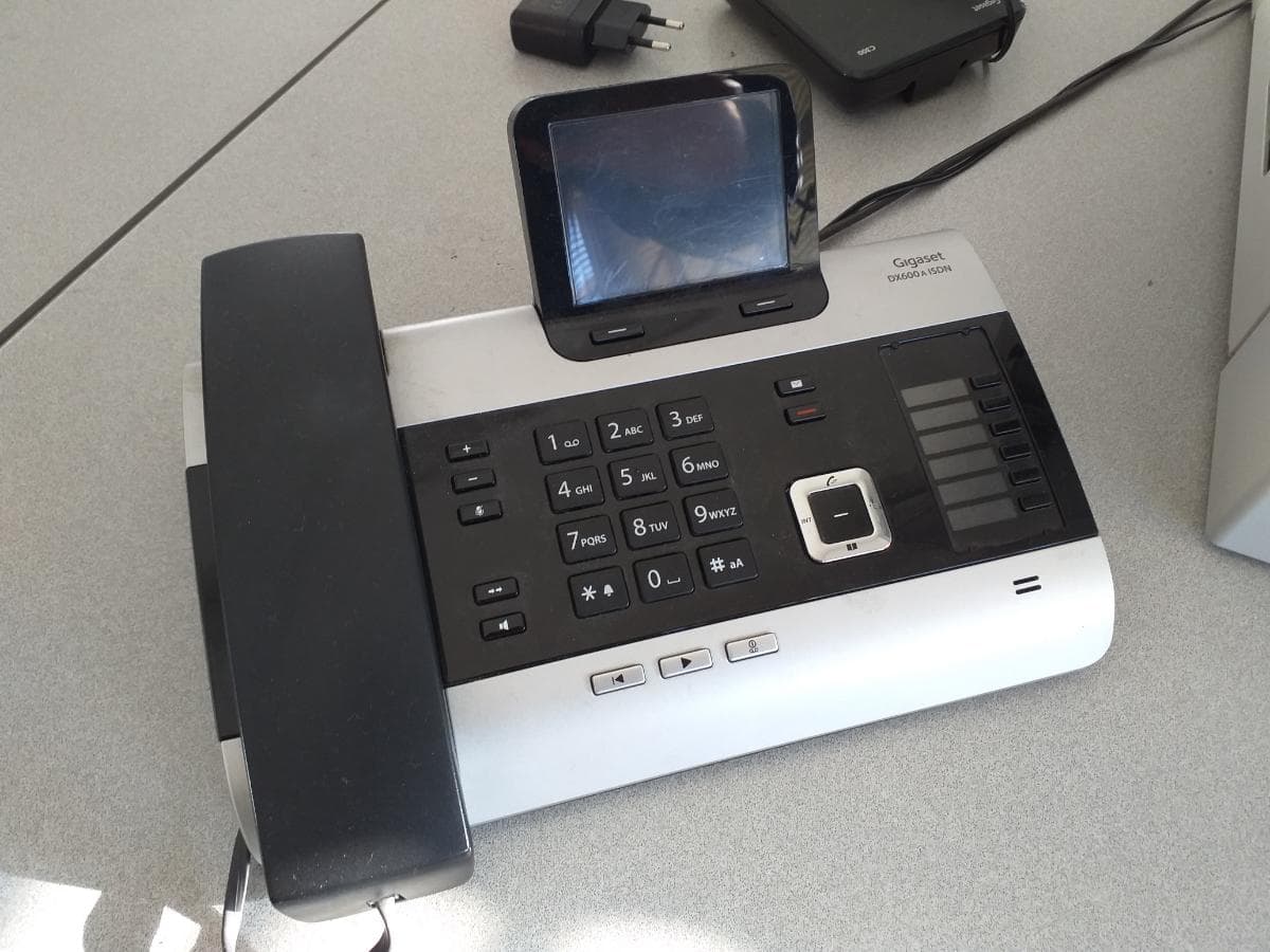 Equipamento de Escritório + Mobiliário + Diversos — imagen 17