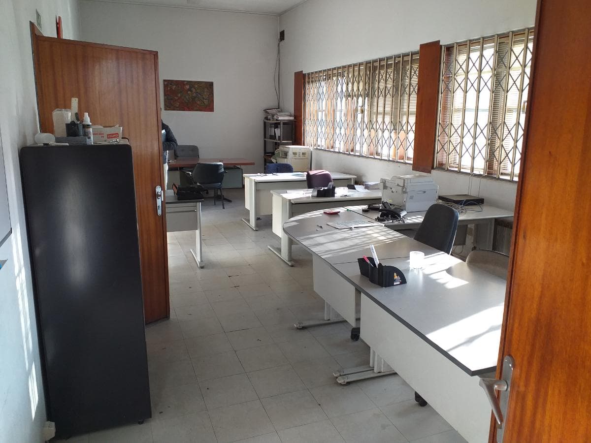 Equipamento de Escritório + Mobiliário + Diversos — imagen 2