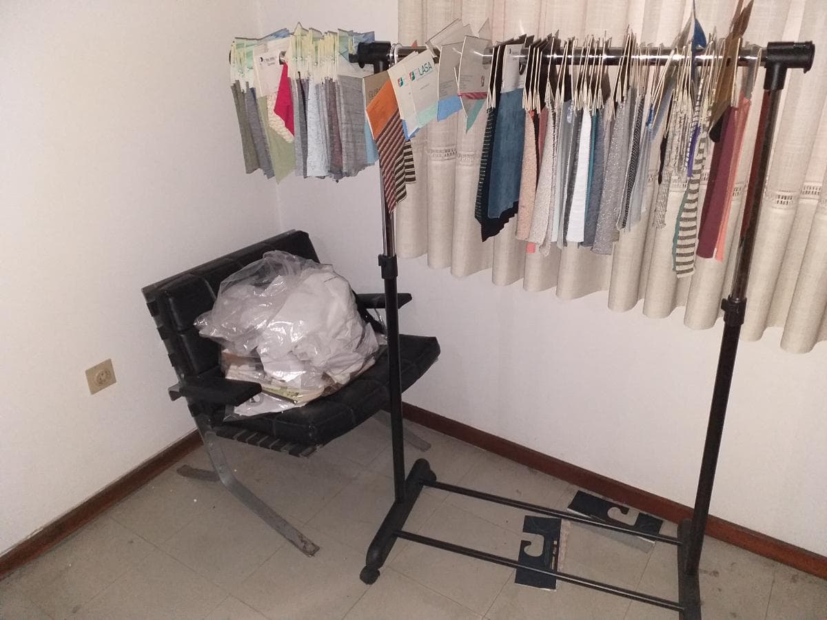 Equipamento de Escritório + Mobiliário + Diversos — imagen 15