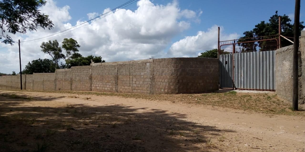 Terreno vedado · — image 1