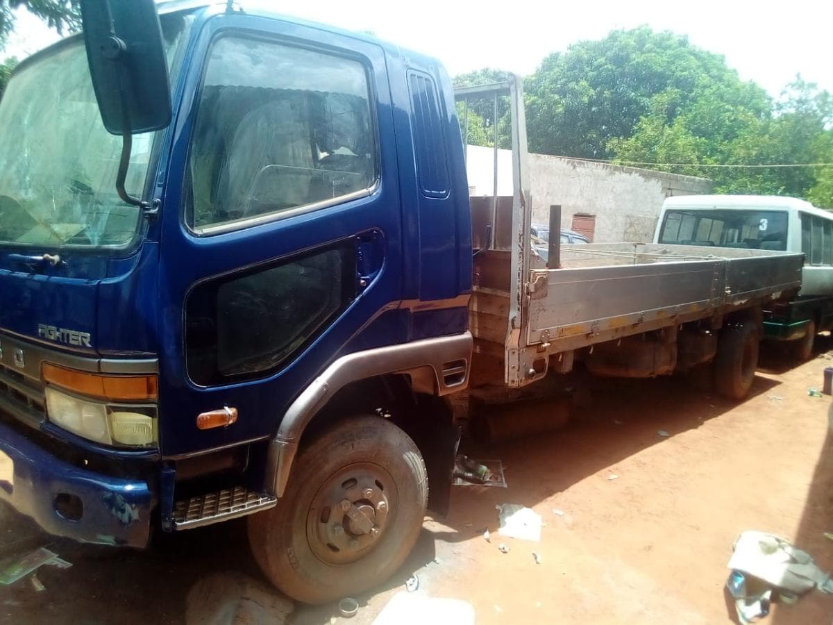 Mitsubishi Fuso · — imagem 6