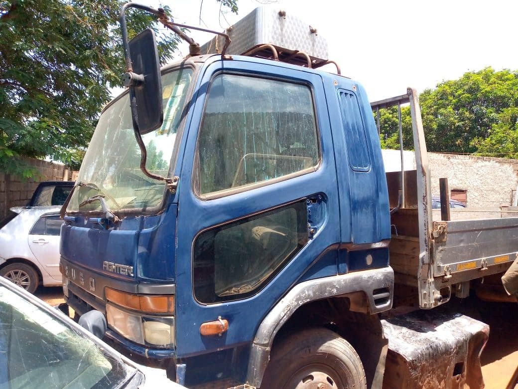 Mitsubishi Fuso · — imagem 13
