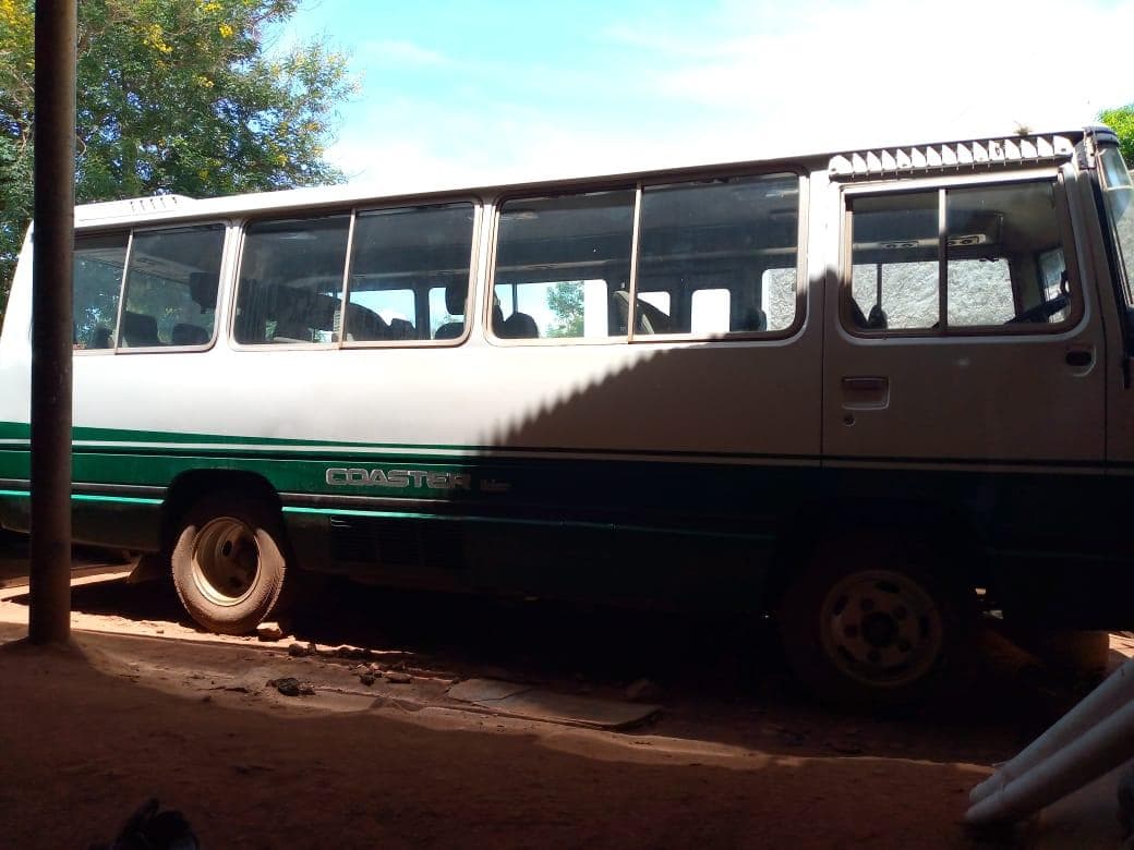 Toyota Coaster · — image 16