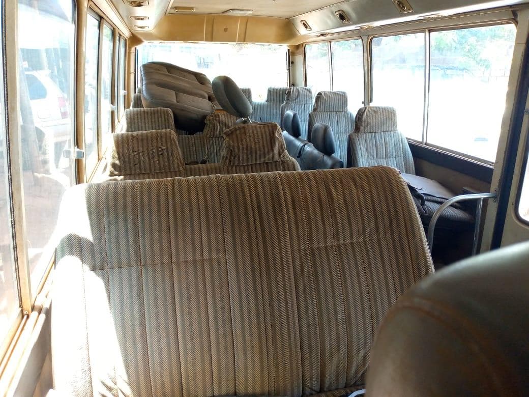 Toyota Coaster · — image 20