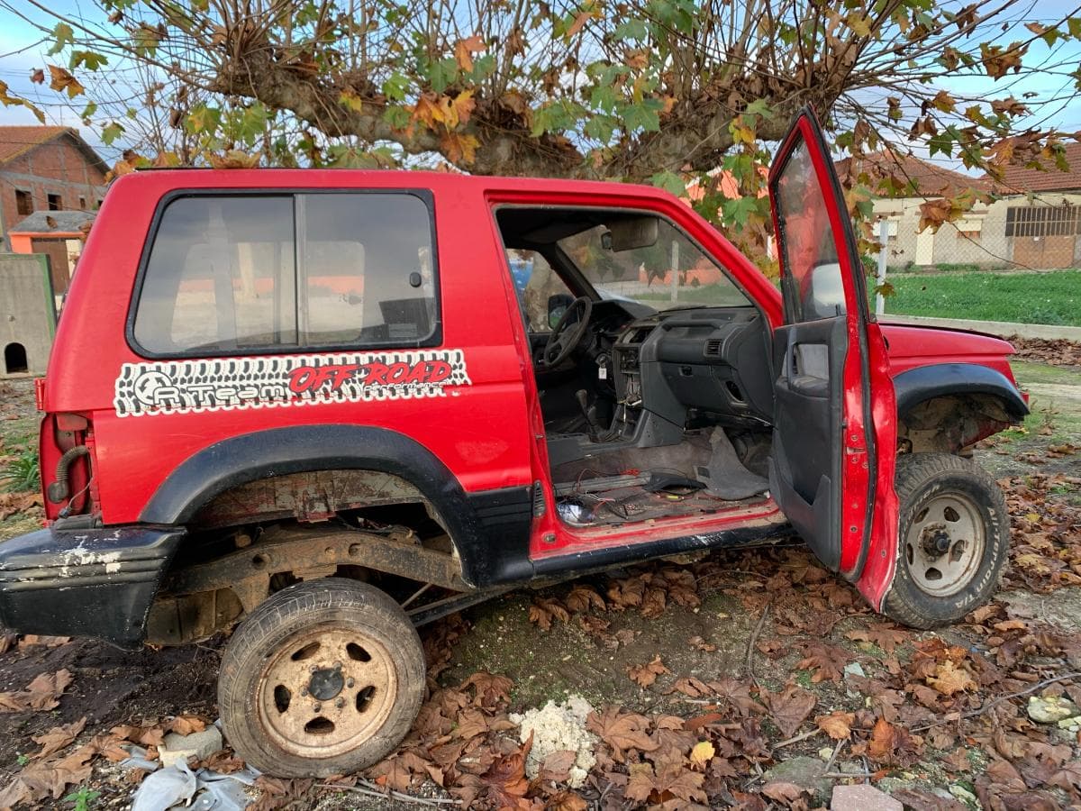 MITSUBISHI PAJERO — imagen 2