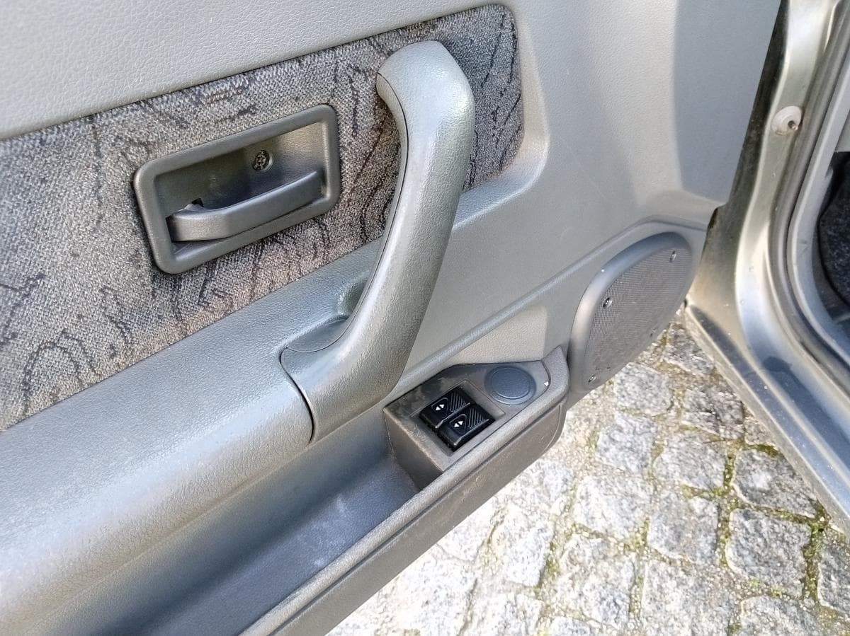 Renault Clio · Ano 1997 — imagen 17