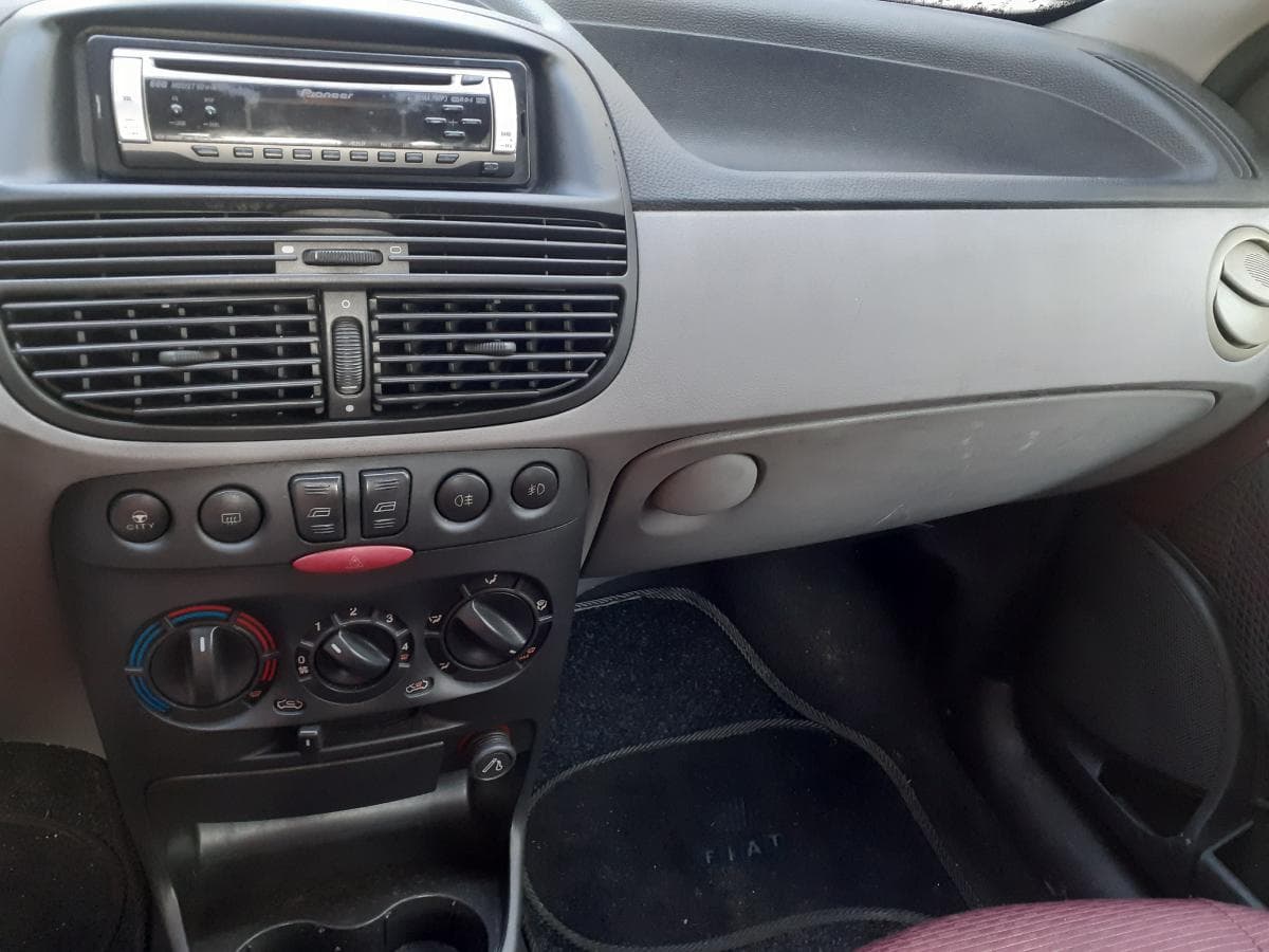 Fiat Punto 1.2 · Ano 1999 — image 13