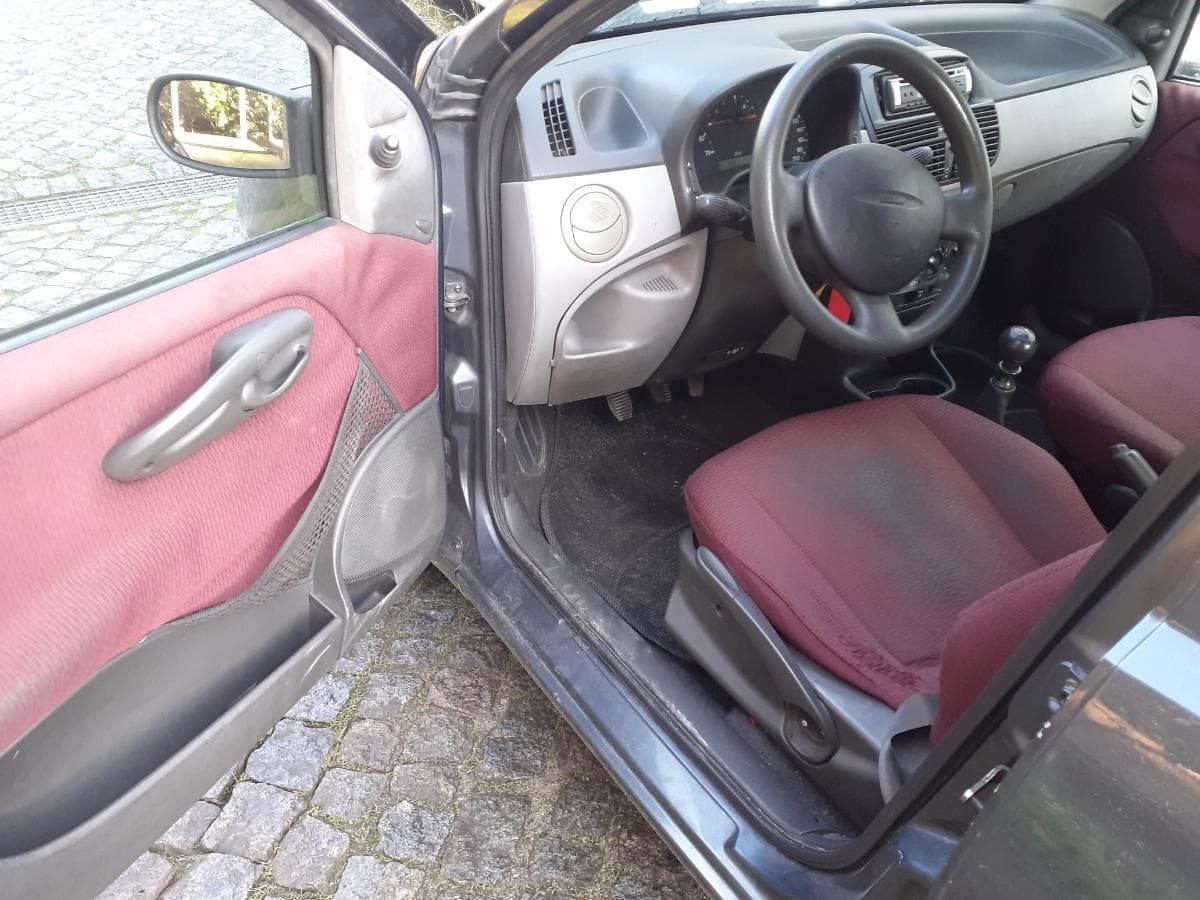 Fiat Punto 1.2 · Ano 1999 — image 12
