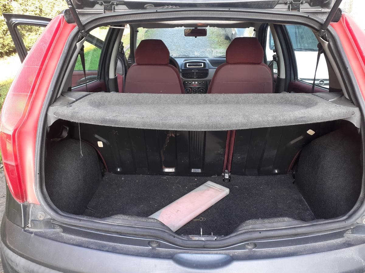 Fiat Punto 1.2 · Ano 1999 — image 10